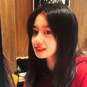 Meet your Posher, Xaviera